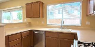 1013 Shades End Ave - 3 bedrooms , 2 bathrooms, 1595 SQFT Gallery 15