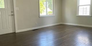 Bright & Inviting 2-Bedroom Home with Large Backyard - $1249.00 Gallery 3