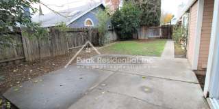 Nice 3bd/2ba House with 2 Car Garage near Bell & Rio Linda Blvd Gallery 25