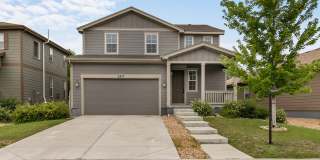 Beautiful 4 Bedroom Home in The Lakes at Centerra | 2,583 Sq. Ft. Gallery 1