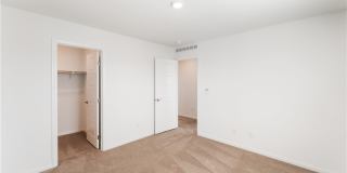 6217 Seastrand Street Gallery 31