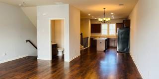 WOW! 3 bedroom 3.5 bathroom townhome! Like New! Must see Gallery 7