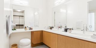 Vision on Wilshire Vision on Wilshire Gallery 22