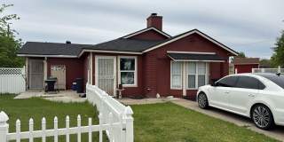 4 bedroom 2 bathroom house! Housing accepted! MOVE-IN SPECIAL! Gallery 1