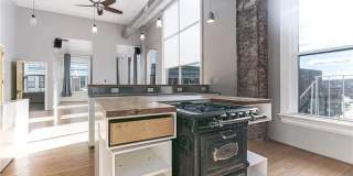 114 Main Street unit: 1A Gallery 11