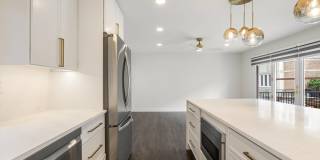 1308 S Plymouth Court Gallery 11