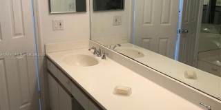 3500 Mystic Pointe Dr Gallery 7