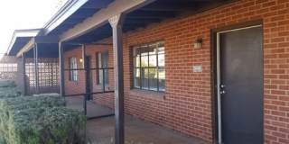 Location!! Awesome 1 bed 1 bath in Historic Glendale Gallery 1