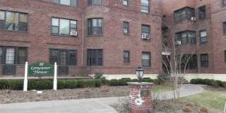 160 S Middle Neck Road Gallery 1