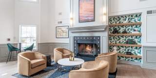 Sofi at Salem Station Gallery 30