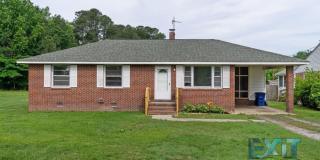 Charming 3BR Home in Jarratt - Convenient Location Near I-95 Gallery 1