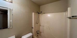 1811 Park Place Gallery 7