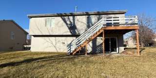 Comfortable & Convenient 3 Bedroom Near Recreation & Trails!! Gallery 1