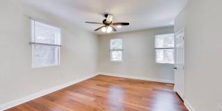 Beautiful- 3Bed/2Bath Townhome! Gallery 11