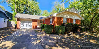 (3) Bed/(1.5) Bath in Core Norman Avail Now! Pets Negotiable! Gallery 1