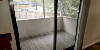 Large 1 bed with washer and dryer hookup Gallery 5