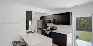 3320 NE 13th Ave Gallery 4