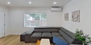 10863 Kling St Gallery 15