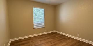 NEW PAINT (MAY 2026)  |  NO CARPET  |  EXCELLENT LOCATION NEAR 151, 1604 & 410 Gallery 32