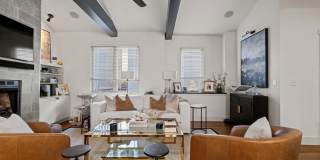 This luxurious townhouse on Cherry St. Gallery 36