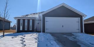1100 Pawpaw Place Gallery 1