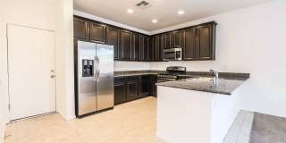 4 BEDROOM HOUSE IN HENDERSON!! Gallery 9