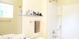 Diamond Pointe Apartments Gallery 4