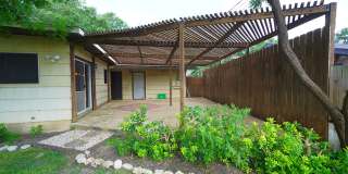 Updated Northeast Park Home Near Loop 410 - Realtor Commission: $500 Gallery 42