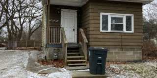 Affordable 2BR Single-Family Home Near Everything Gallery 1