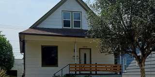 Lovely 2bedroom/1 bonus loft Tacoma house near UPS CURRENTLY OCCUPIED Gallery 1