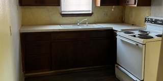 Cute duplex right on OU Campus Gallery 6