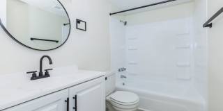 Oval Spring Apartments Gallery 53