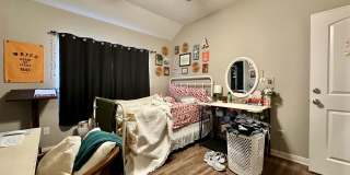 Spacious 4-Bed, 4.5-Bath Home in the Heart of the Baylor Bubble! Gallery 12