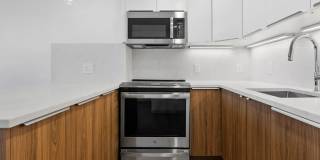 Charming 3 Bedroom- No Broker Fee Gallery 3