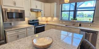Annual Furnished 2 Bedroom 2 Bathroom with a Flex Room in Island Walk! Gallery 27