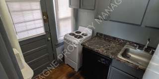 1123-1125 W 40th St. Gallery 11