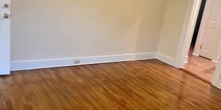 8 Locust Street Gallery 12