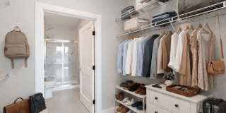 Creekline at Fairfield Gallery 6