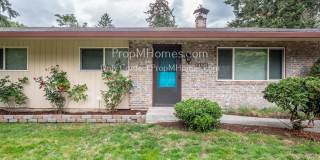 Charming Three Bedroom Ranch In Oak Grove w/ Lawn Care Included! Gallery 1