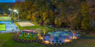 The Green at 9&90 Gallery 32