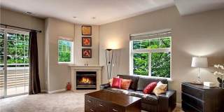 Bellevue Townhouse!!! Gallery 5