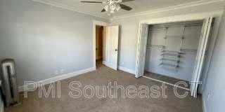 86 School St Gallery 13