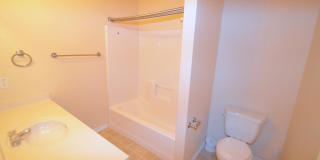 GORGEOUS 4 BED/2 BATH HOME IN HOUSE CREEK!! Gallery 17