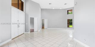 1256 Manor Dr S Gallery 4