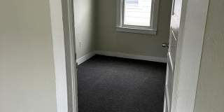 610 East Division Street - F2 Gallery 8
