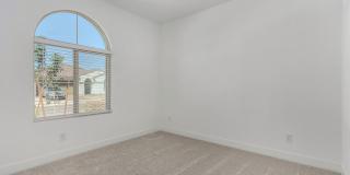 Prestine 4 Bedroom Home in Surprise! Gallery 19