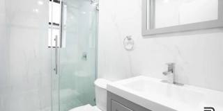 1717 east 8th street Gallery 3