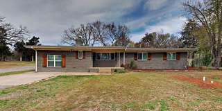3 Bedroom 2 Bath Home on 1 acre lot Gallery 1