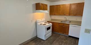 Crestwood Courts Gallery 6