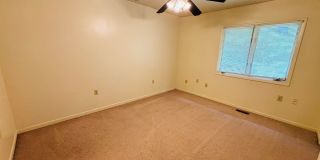 3 Bedroom 2.5 Bath Townhouse Gallery 14